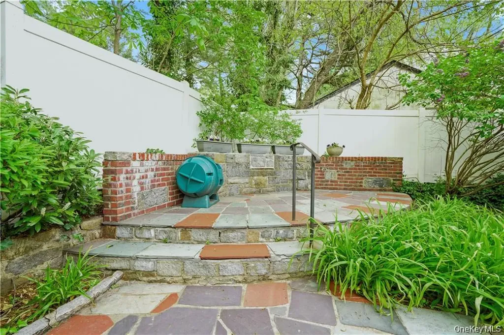 6 Wildway Bronxville NY 10708