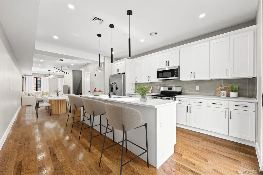463 143rd Street Bronx NY 10454