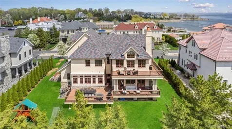 7 Brittany Lane New Rochelle NY 10805
