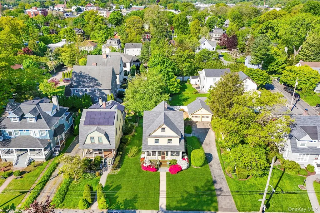 210 Beach Avenue Mamaroneck NY 10543