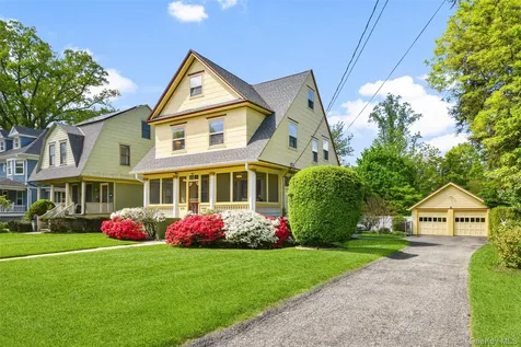 210 Beach Avenue Mamaroneck NY 10543