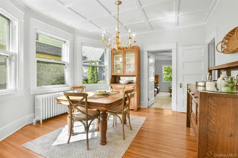 210 Beach Avenue Mamaroneck NY 10543