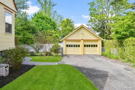 210 Beach Avenue Mamaroneck NY 10543