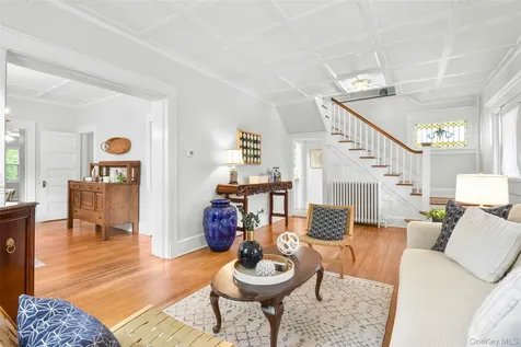 210 Beach Avenue Mamaroneck NY 10543