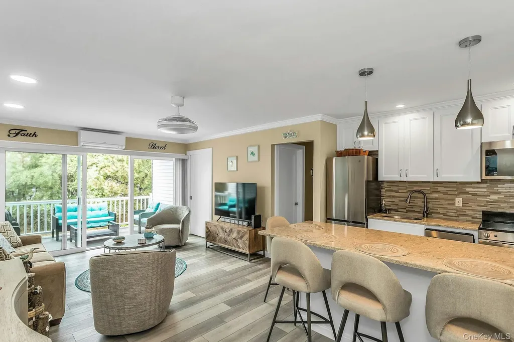 281 Dune Road Westhampton Beach NY 11978