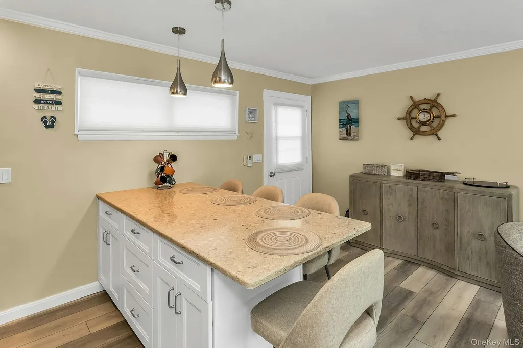 281 Dune Road Westhampton Beach NY 11978