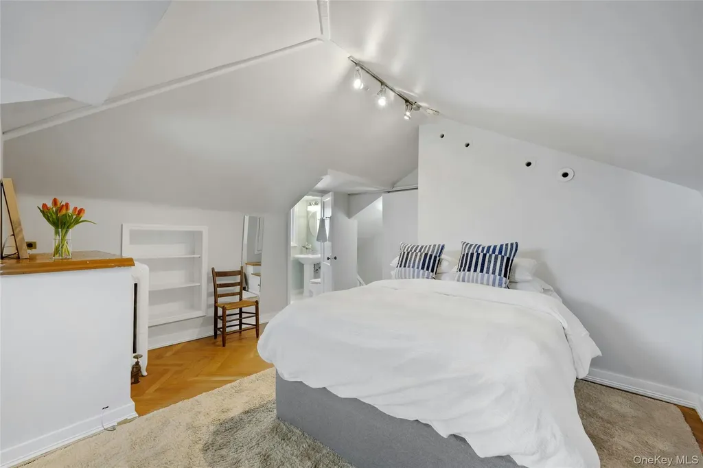 5 Witherbee Avenue Pelham NY 10803