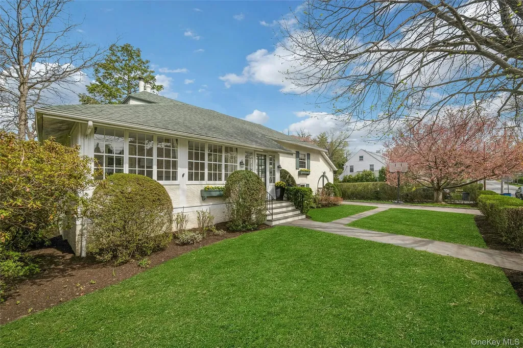 5 Witherbee Avenue Pelham NY 10803