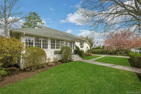 5 Witherbee Avenue Pelham NY 10803