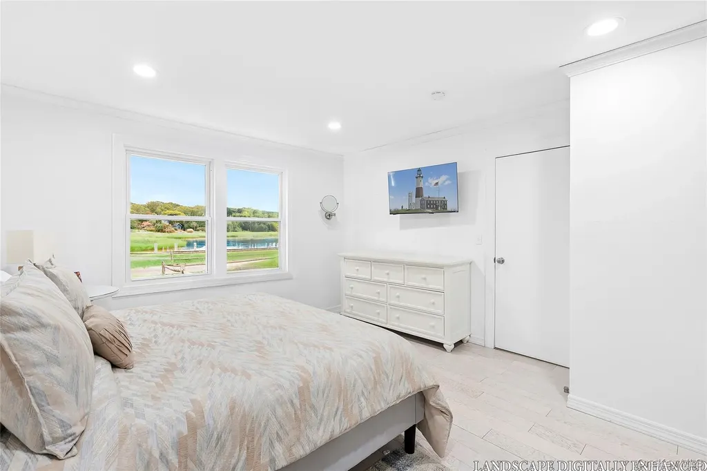 21 E Shore Drive Southampton NY 11968