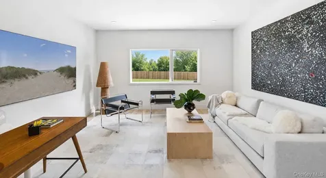 32 School Street East Hampton NY 11937