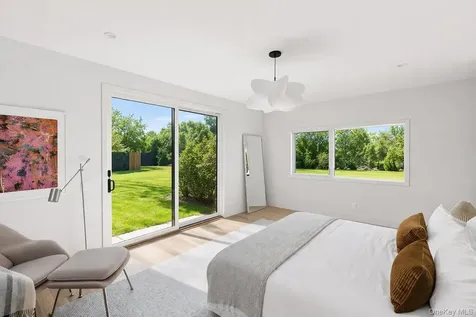 32 School Street East Hampton NY 11937