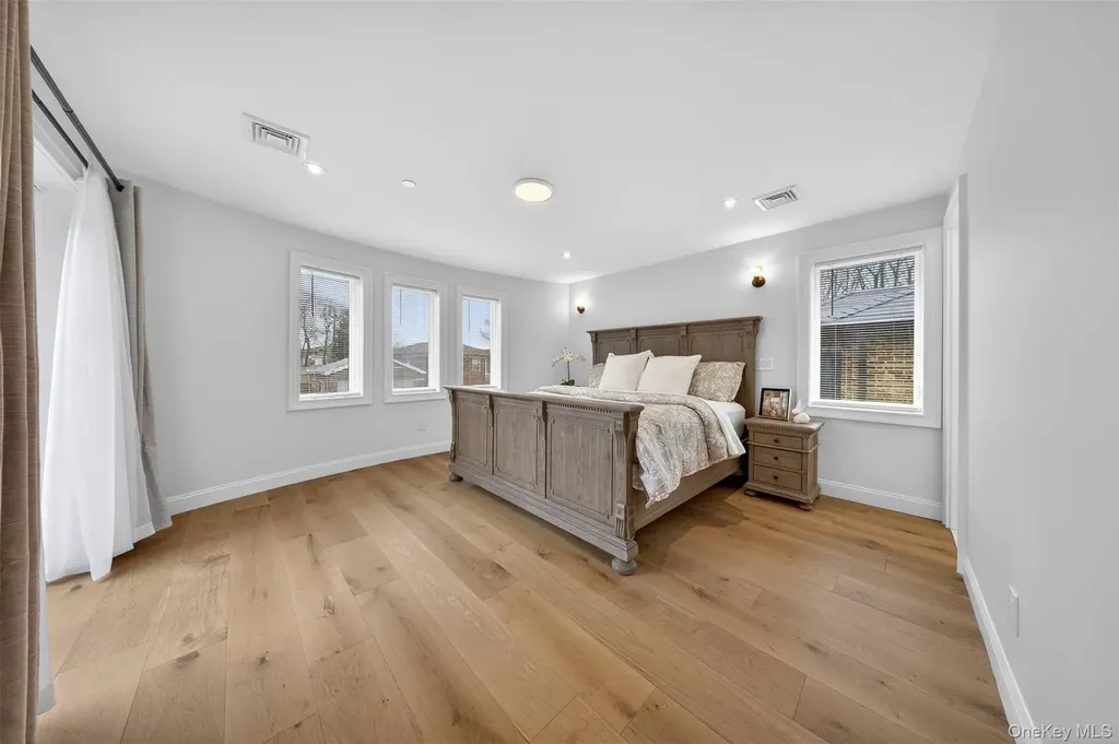 14-05 133rd Place Flushing NY 11356