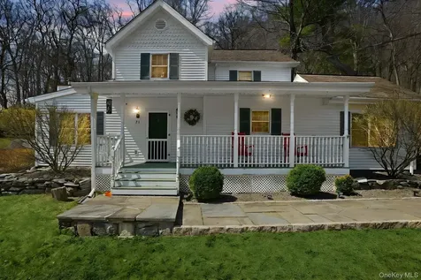 21 Barger Street Putnam Valley NY 10579