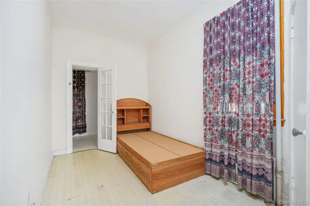 2015 66th Street Brooklyn NY 11204