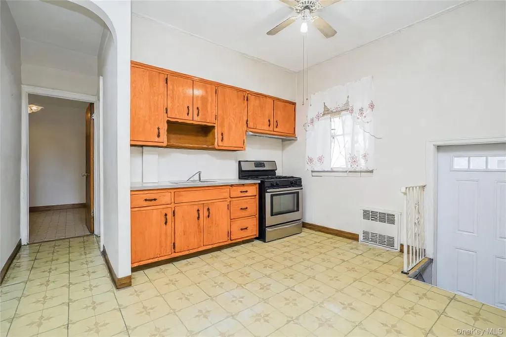 2015 66th Street Brooklyn NY 11204