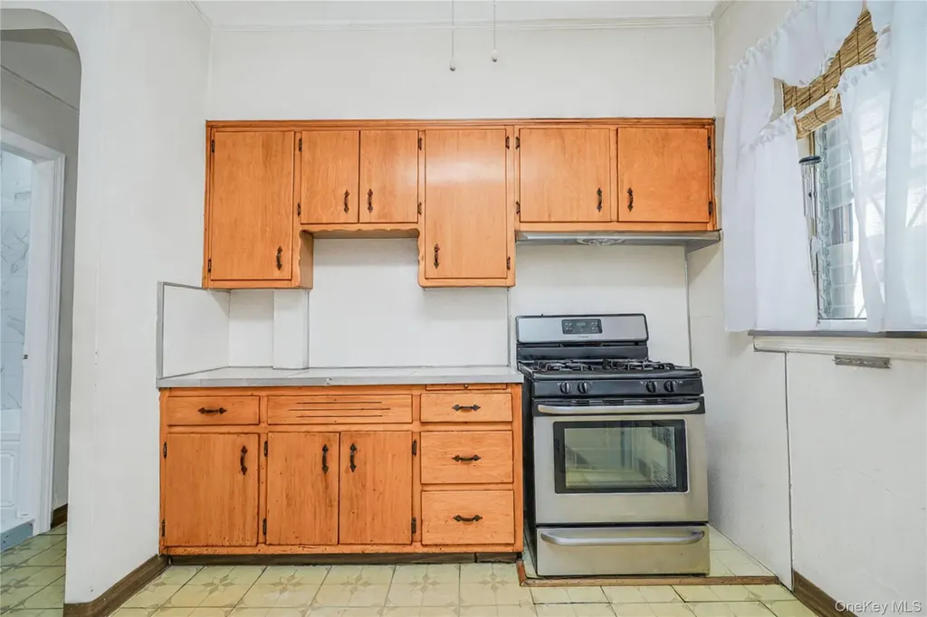 2015 66th Street Brooklyn NY 11204