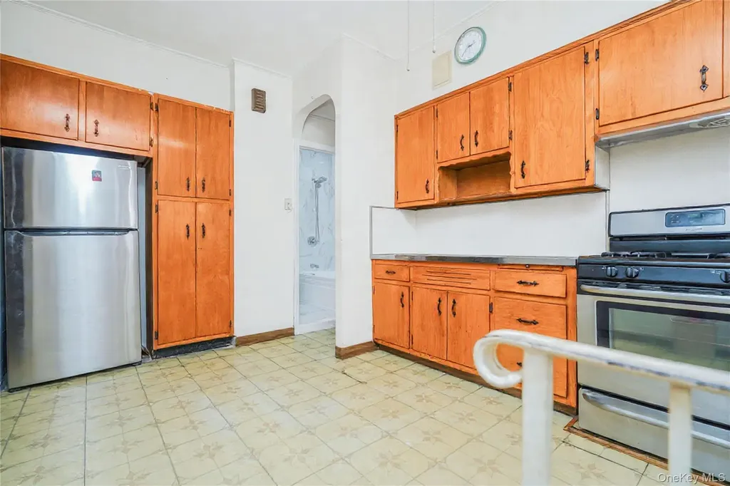 2015 66th Street Brooklyn NY 11204