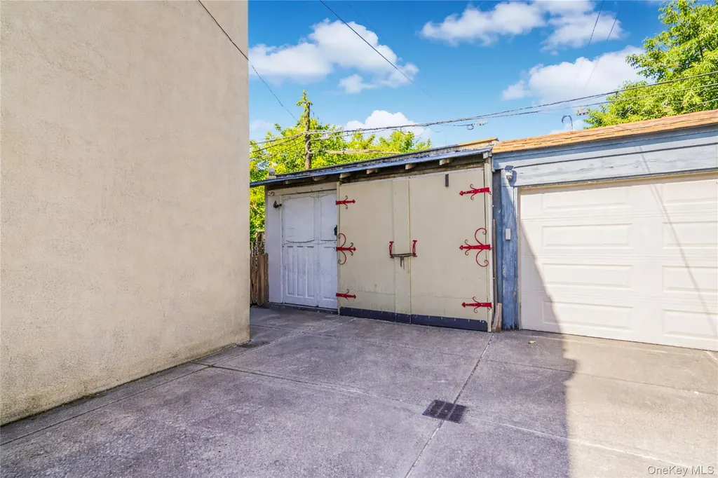 2015 66th Street Brooklyn NY 11204