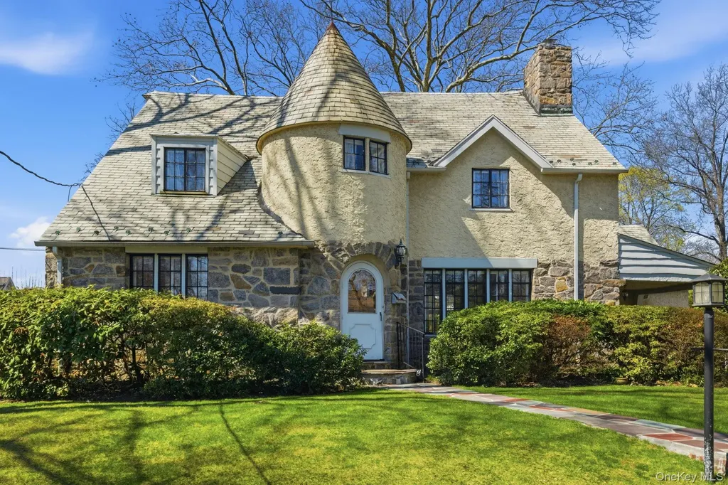 5 Seymour Place White Plains NY 10605