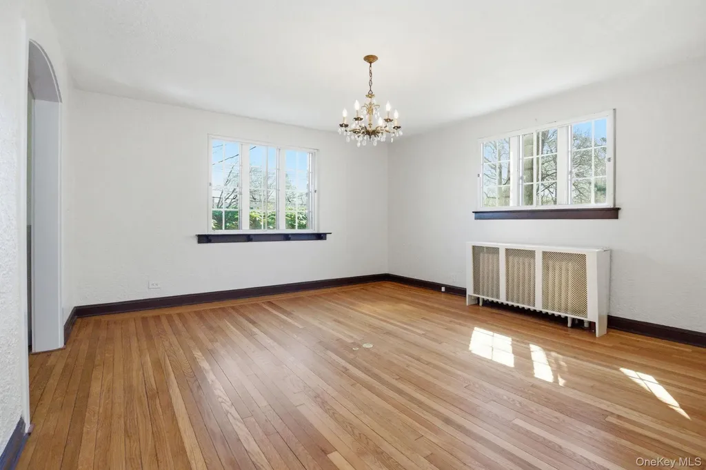 5 Seymour Place White Plains NY 10605