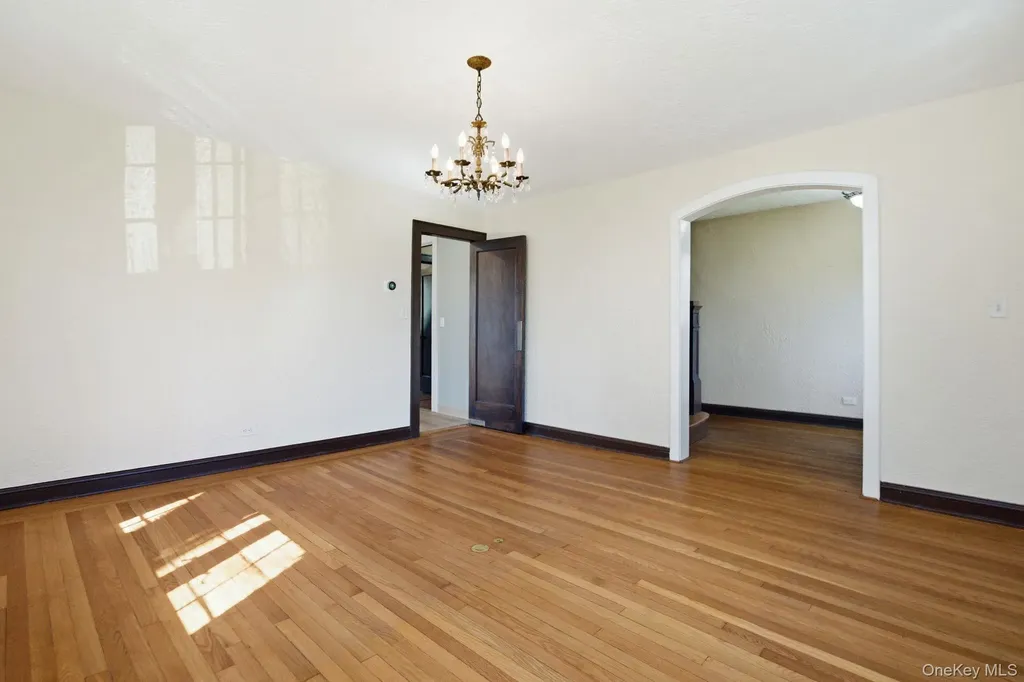 5 Seymour Place White Plains NY 10605