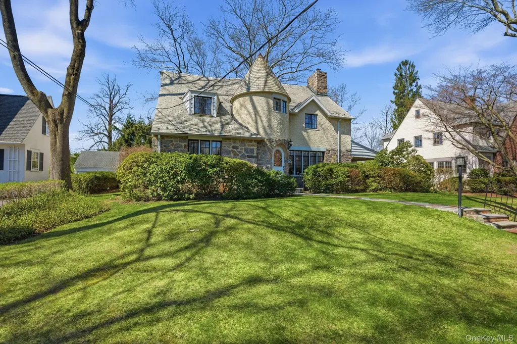 5 Seymour Place White Plains NY 10605