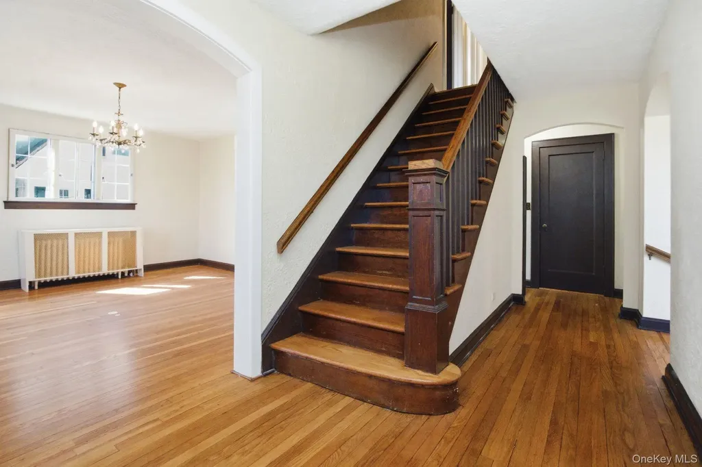 5 Seymour Place White Plains NY 10605