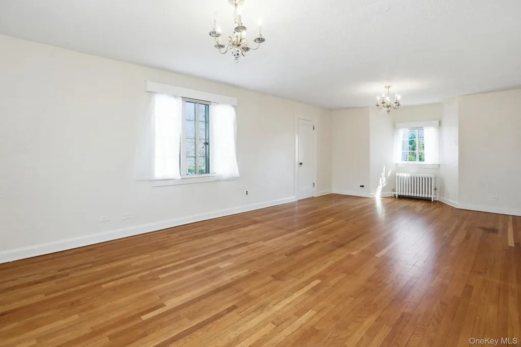 5 Seymour Place White Plains NY 10605