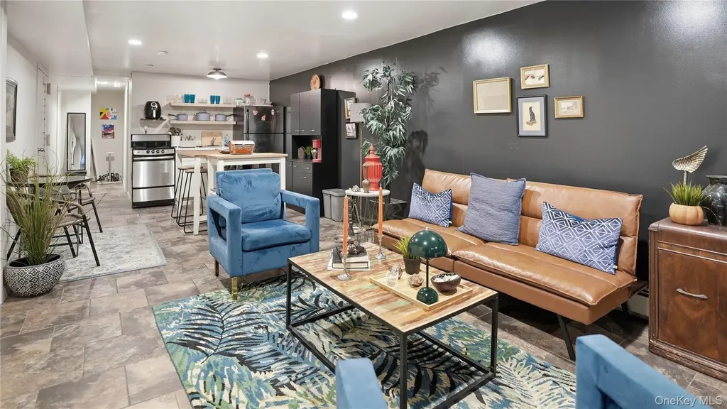 253 Cornelia Street Brooklyn NY 11221