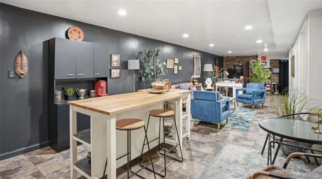 253 Cornelia Street Brooklyn NY 11221