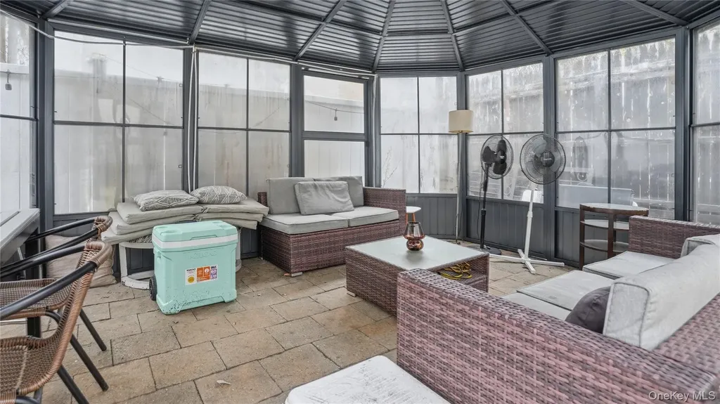 253 Cornelia Street Brooklyn NY 11221