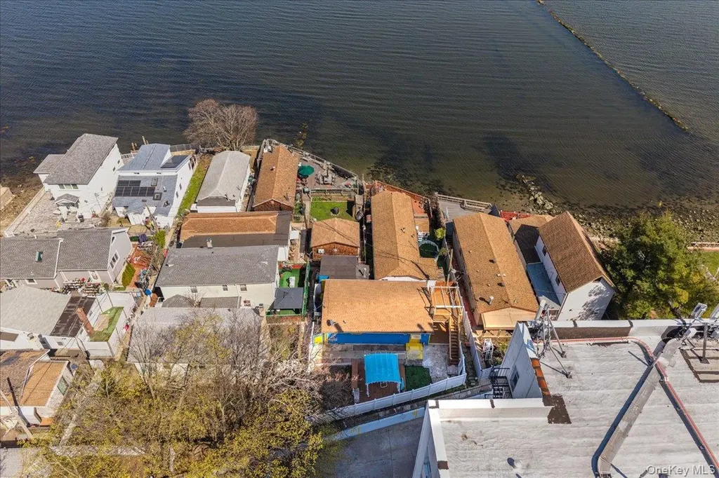 57 Pennyfield Camp Bronx NY 10465