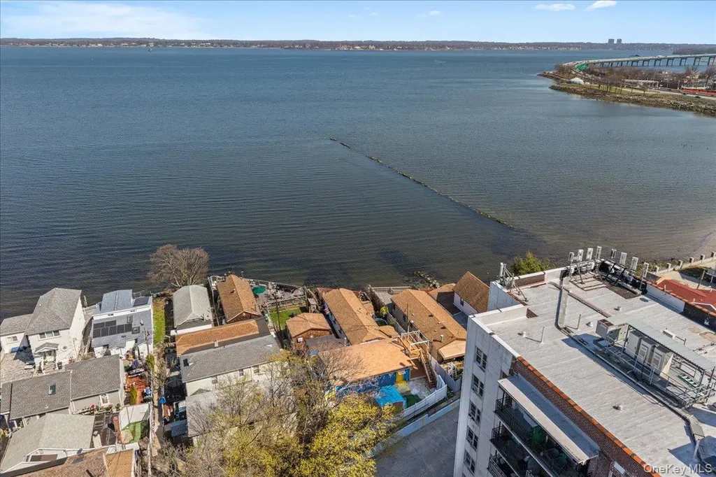 57 Pennyfield Camp Bronx NY 10465