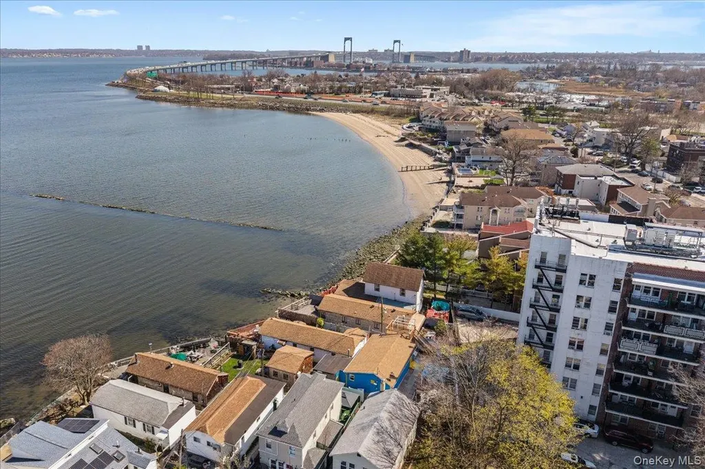 57 Pennyfield Camp Bronx NY 10465
