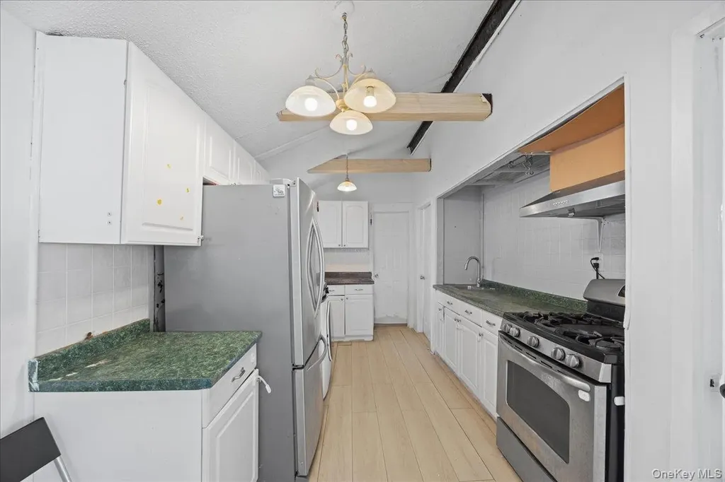 57 Pennyfield Camp Bronx NY 10465