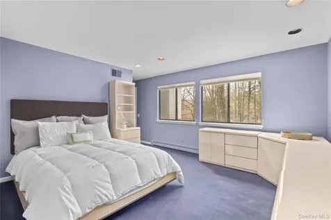 52 Whippoorwill Lake Road Chappaqua NY 10514