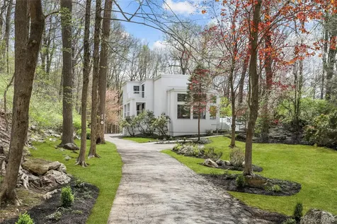 52 Whippoorwill Lake Road Chappaqua NY 10514
