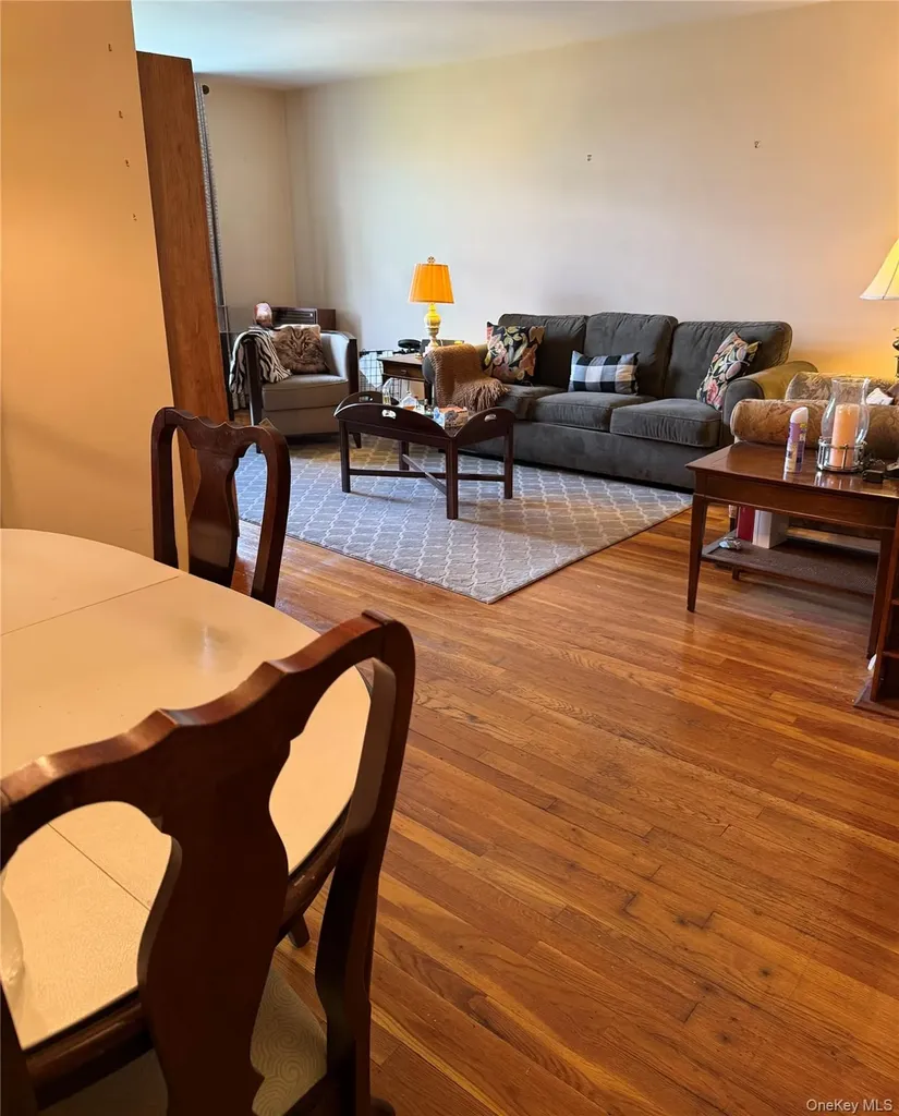 1425 Thieriot Avenue Bronx NY 10460