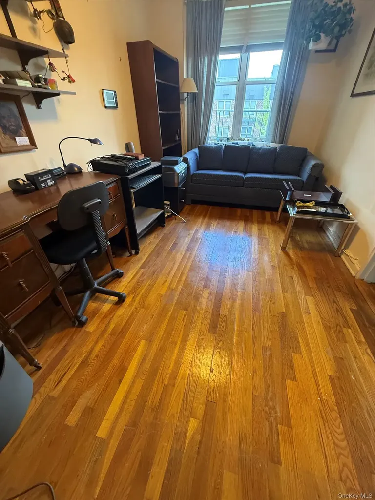 1425 Thieriot Avenue Bronx NY 10460