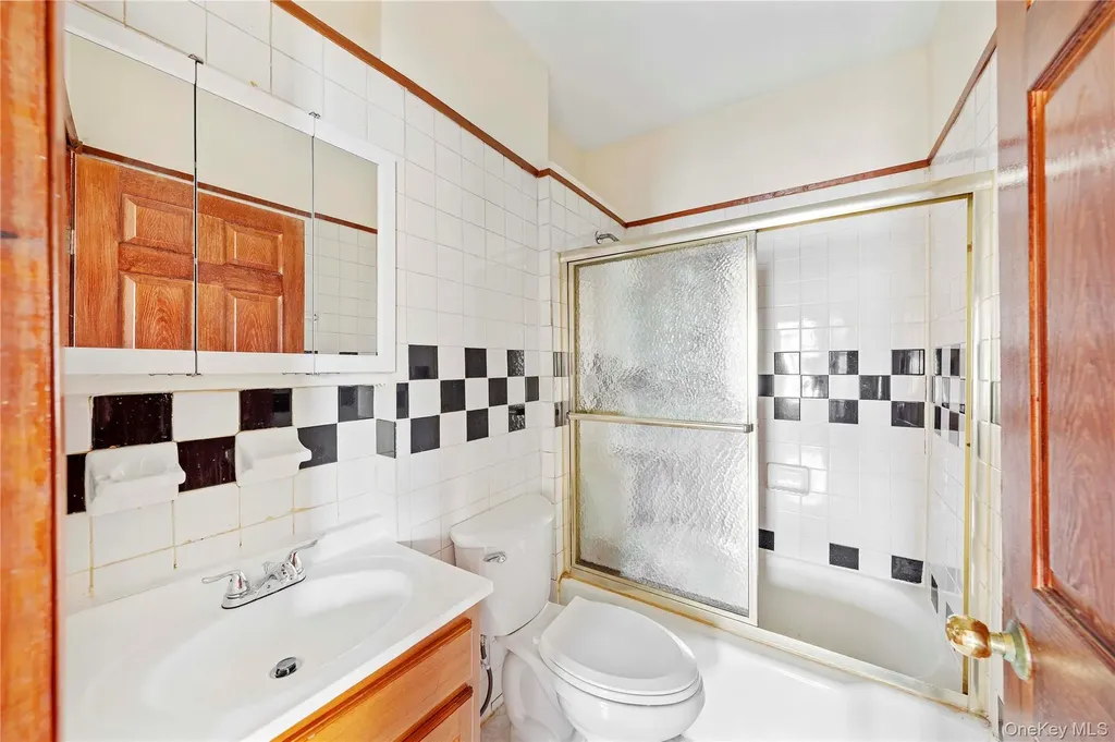 9037 77th Street Woodhaven NY 11421