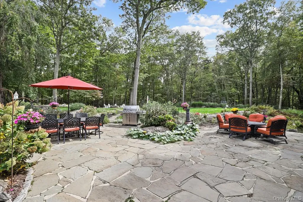 33 Peters Lane Pound Ridge NY 10576
