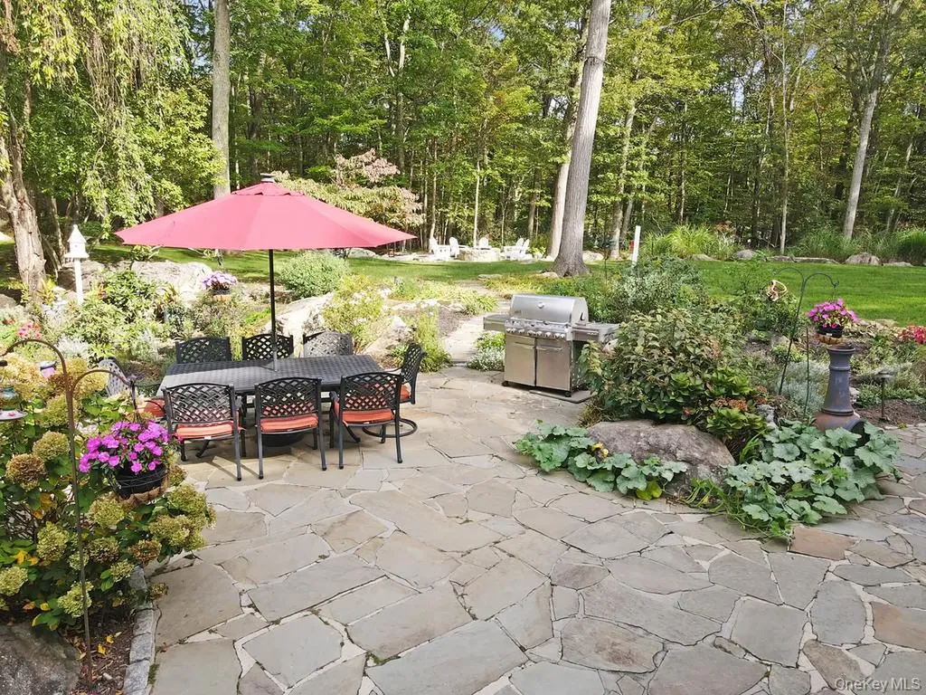 33 Peters Lane Pound Ridge NY 10576