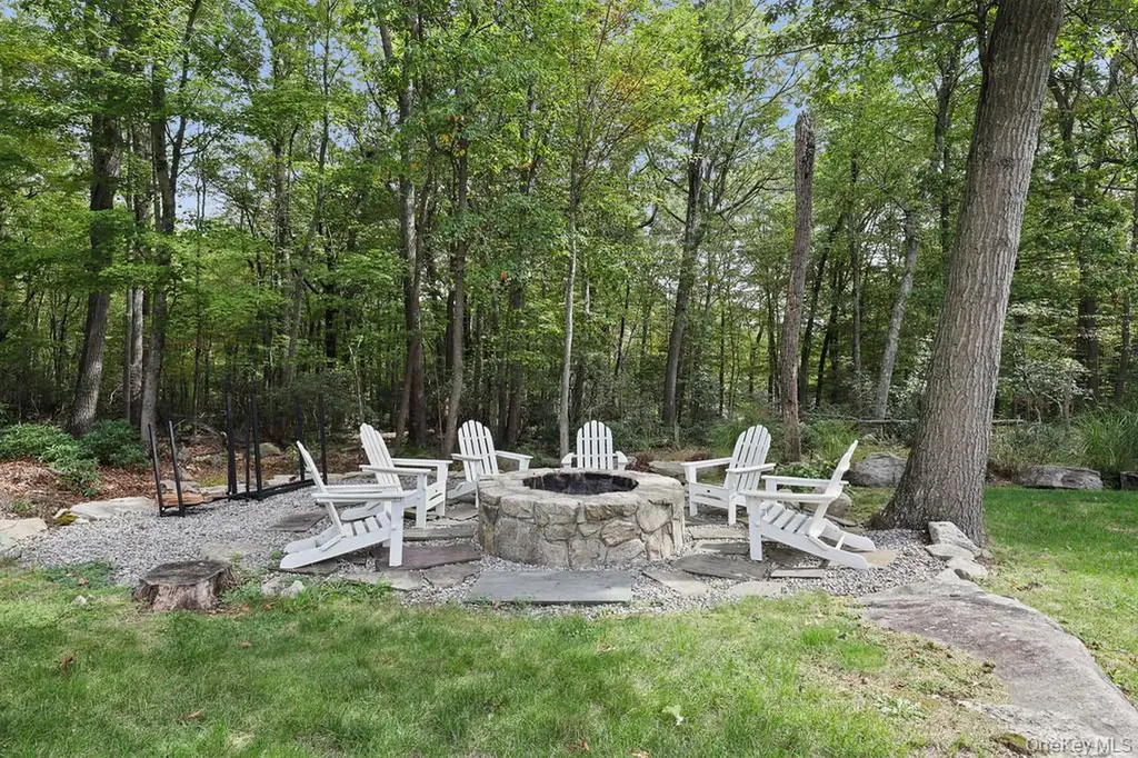 33 Peters Lane Pound Ridge NY 10576