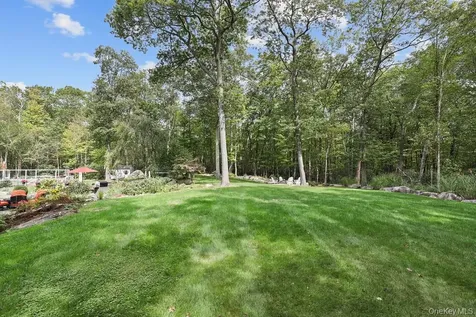 33 Peters Lane Pound Ridge NY 10576