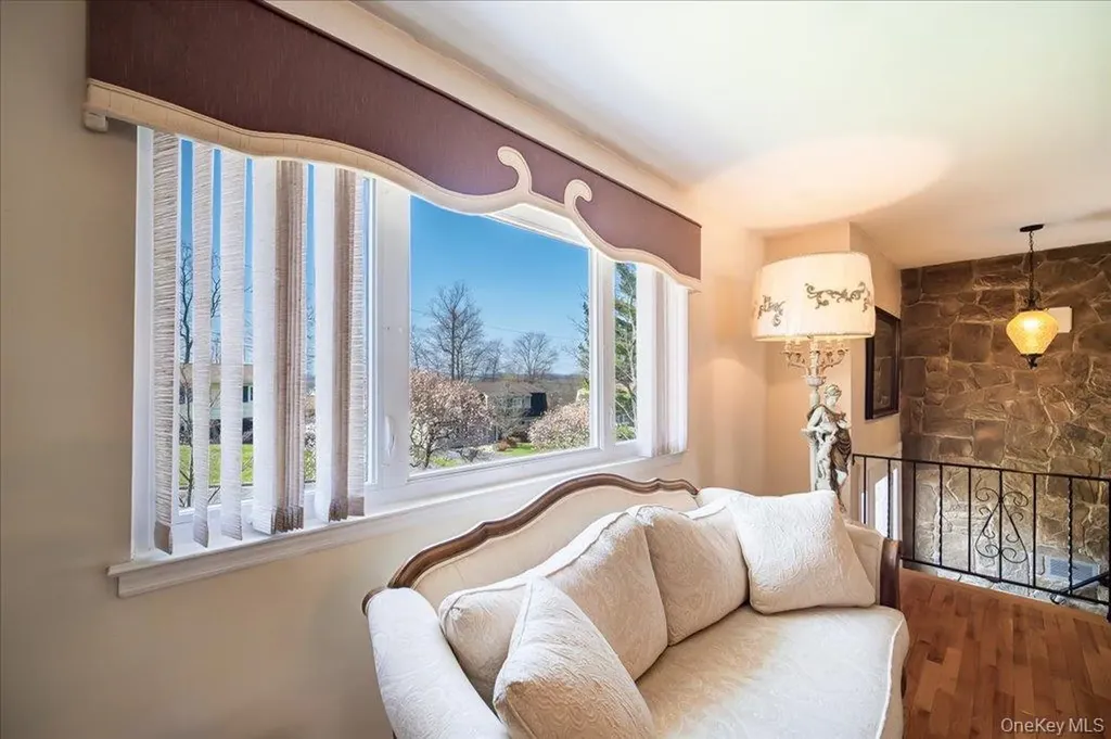 17 Ross Lane Middletown NY 10941