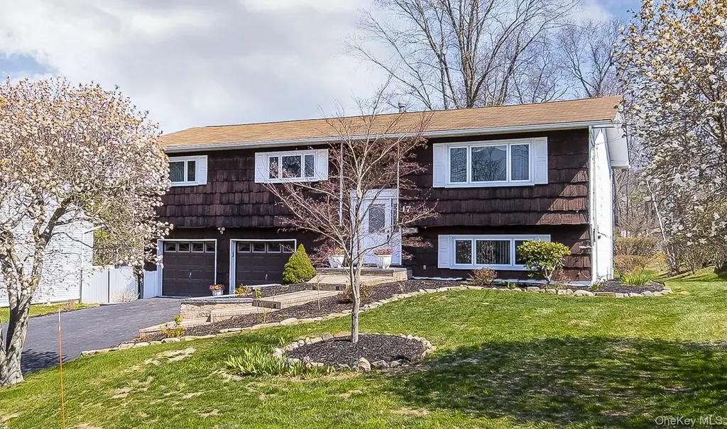 17 Ross Lane Middletown NY 10941