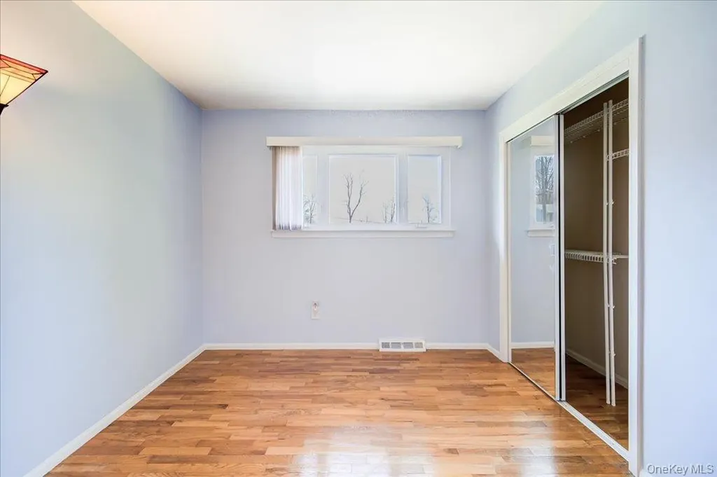17 Ross Lane Middletown NY 10941