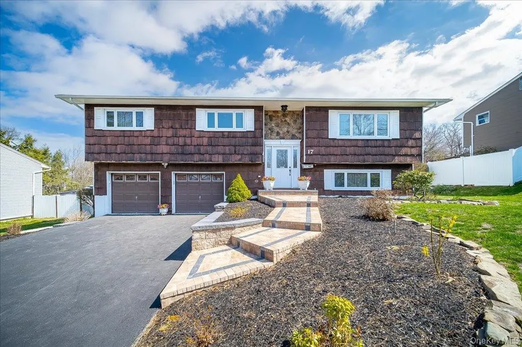 17 Ross Lane Middletown NY 10941
