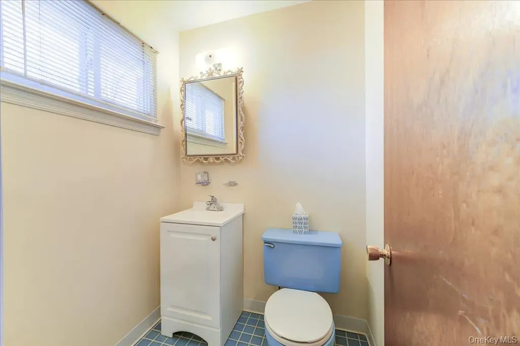17 Ross Lane Middletown NY 10941